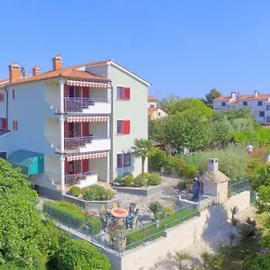 Symphonie Apartment